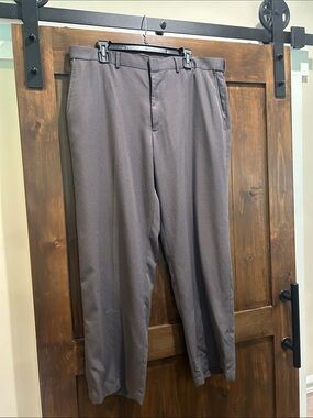 M77 Haggar Men's Dress Pants in Grey - Size 38x30